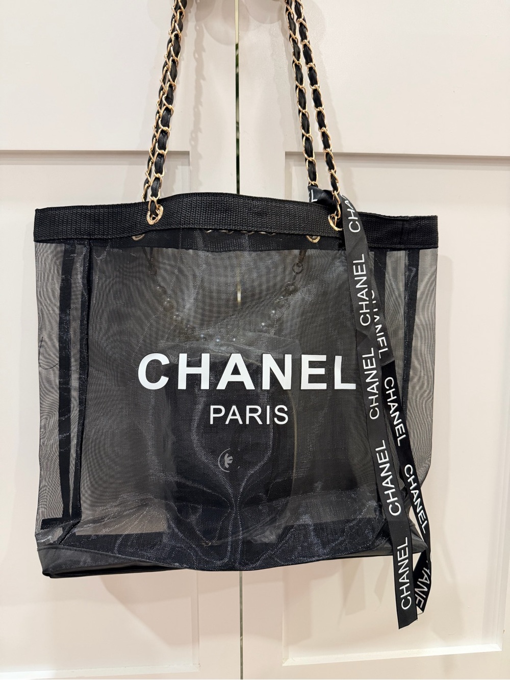 Chanel Beaute Black Mesh Tote with Pearl Chain and Cosmetic Pouch - New - Picture 8 of 10